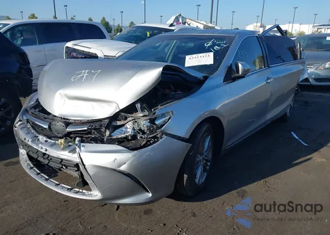 2017 Toyota Camry Le/Xle/Se/Xse z USA, uszkodzony, nr VIN 4T1BF1FK0HU401361